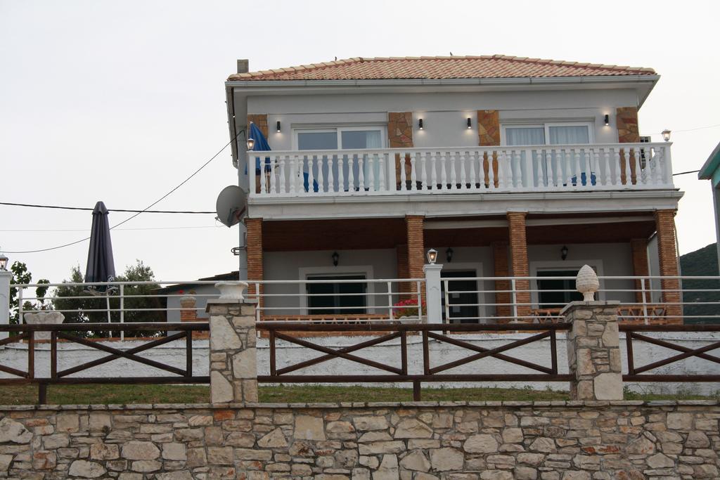 Laura Beach House Alykes  Exteriér fotografie